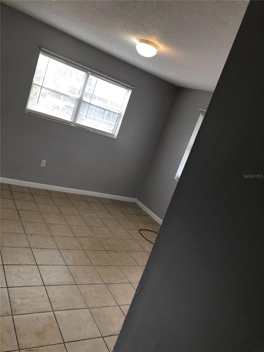 6212 MOCKINGBIRD LANE