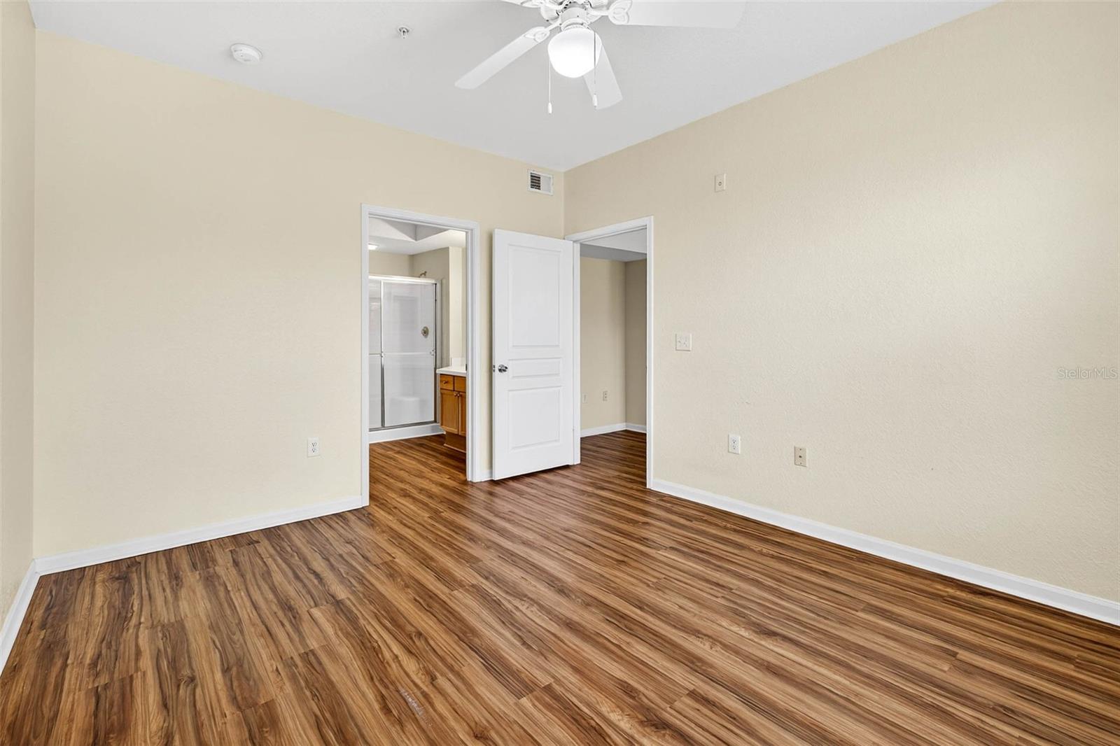 OXFORD PLACE AT TAMPA PALMS A - Residential Lease