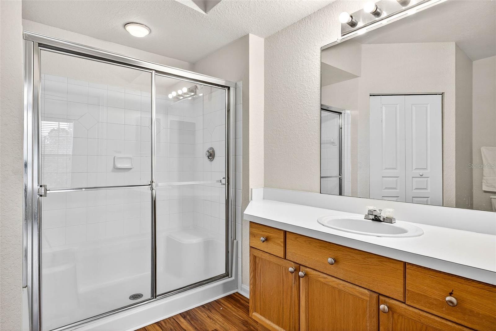 OXFORD PLACE AT TAMPA PALMS A - Residential Lease