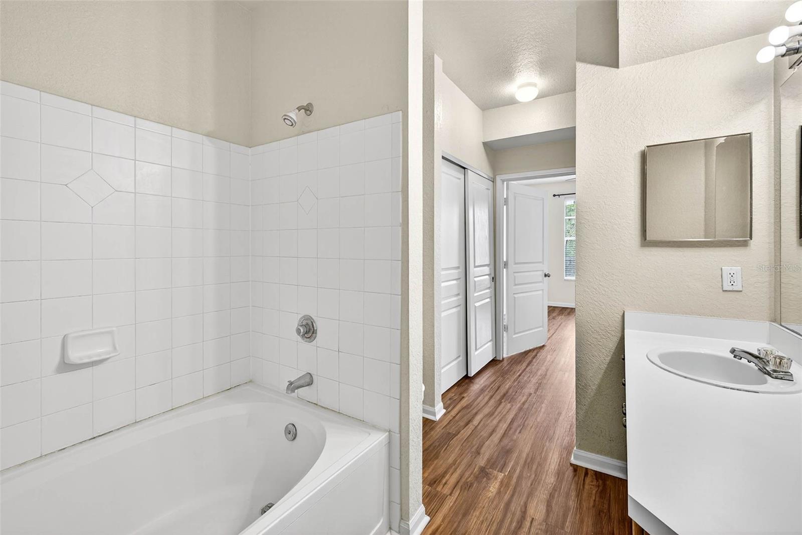 OXFORD PLACE AT TAMPA PALMS A - Residential Lease