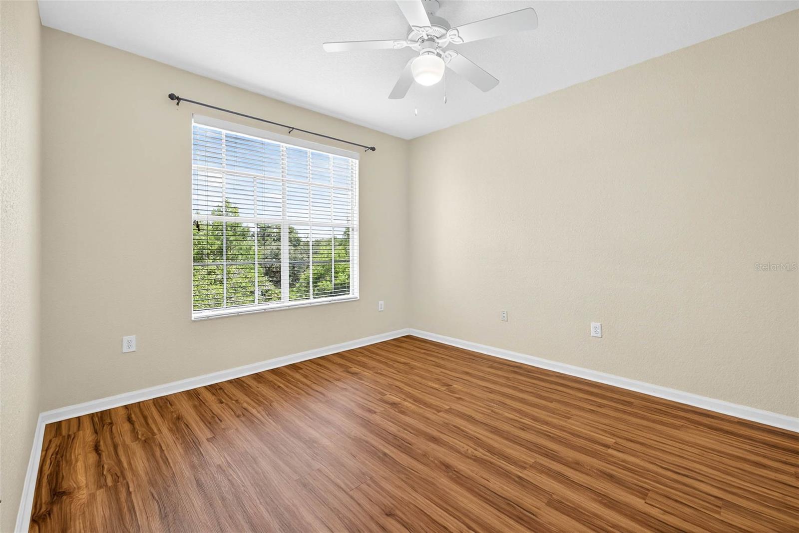 OXFORD PLACE AT TAMPA PALMS A - Residential Lease