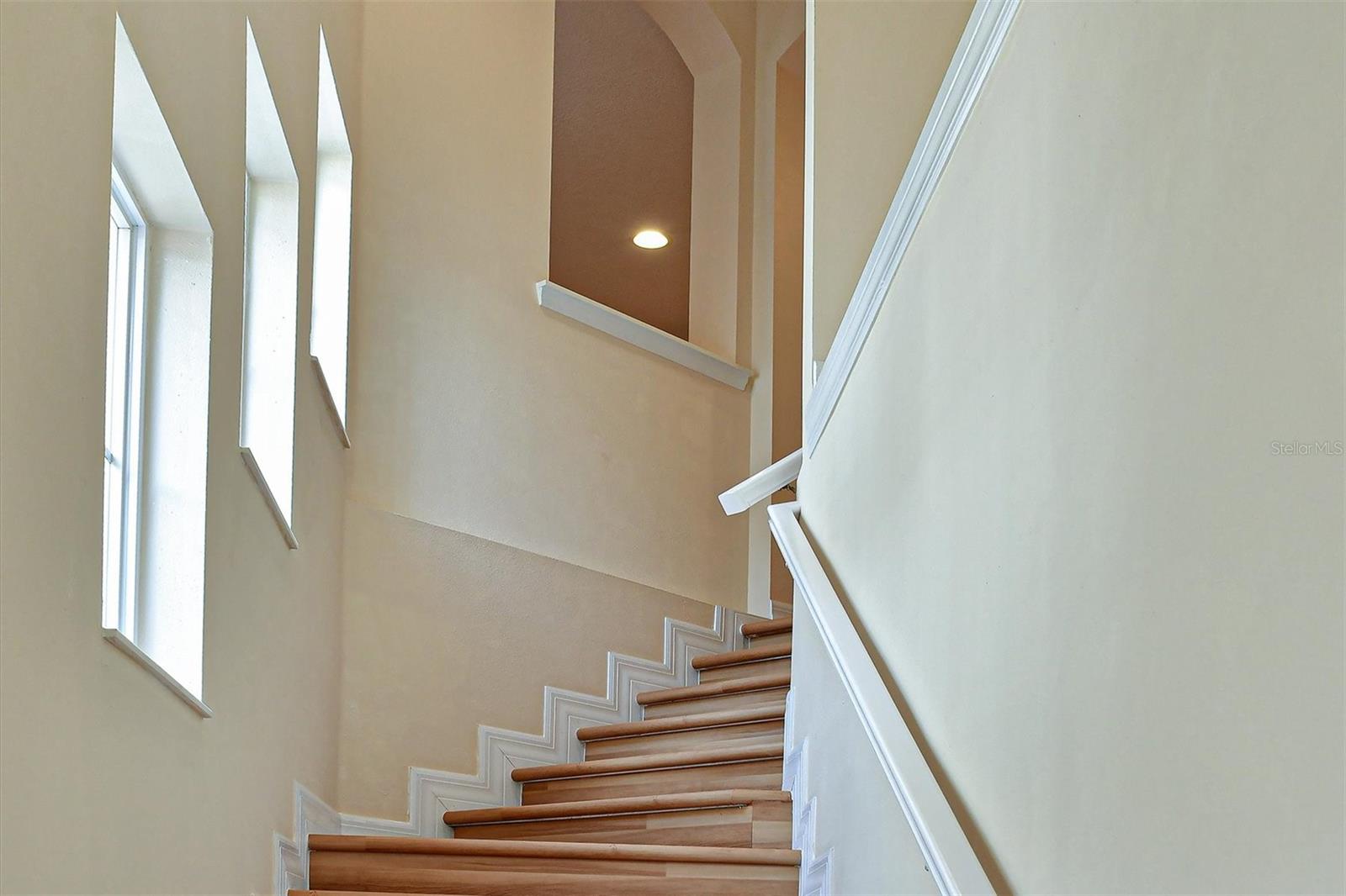 WATERLEFE GOLF & RIVER CLUB - THE WATCH II - Residential Lease