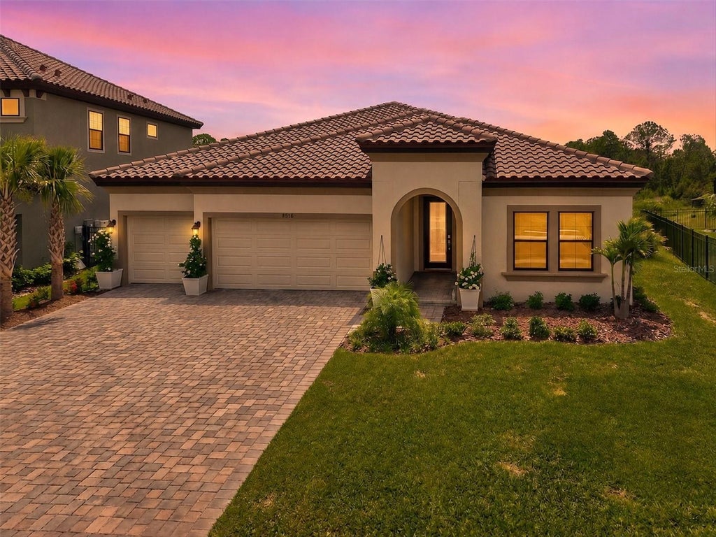 Photo of 8818 Eastwyck Drive, Parrish, FL 34219 (MLS # A4700366)