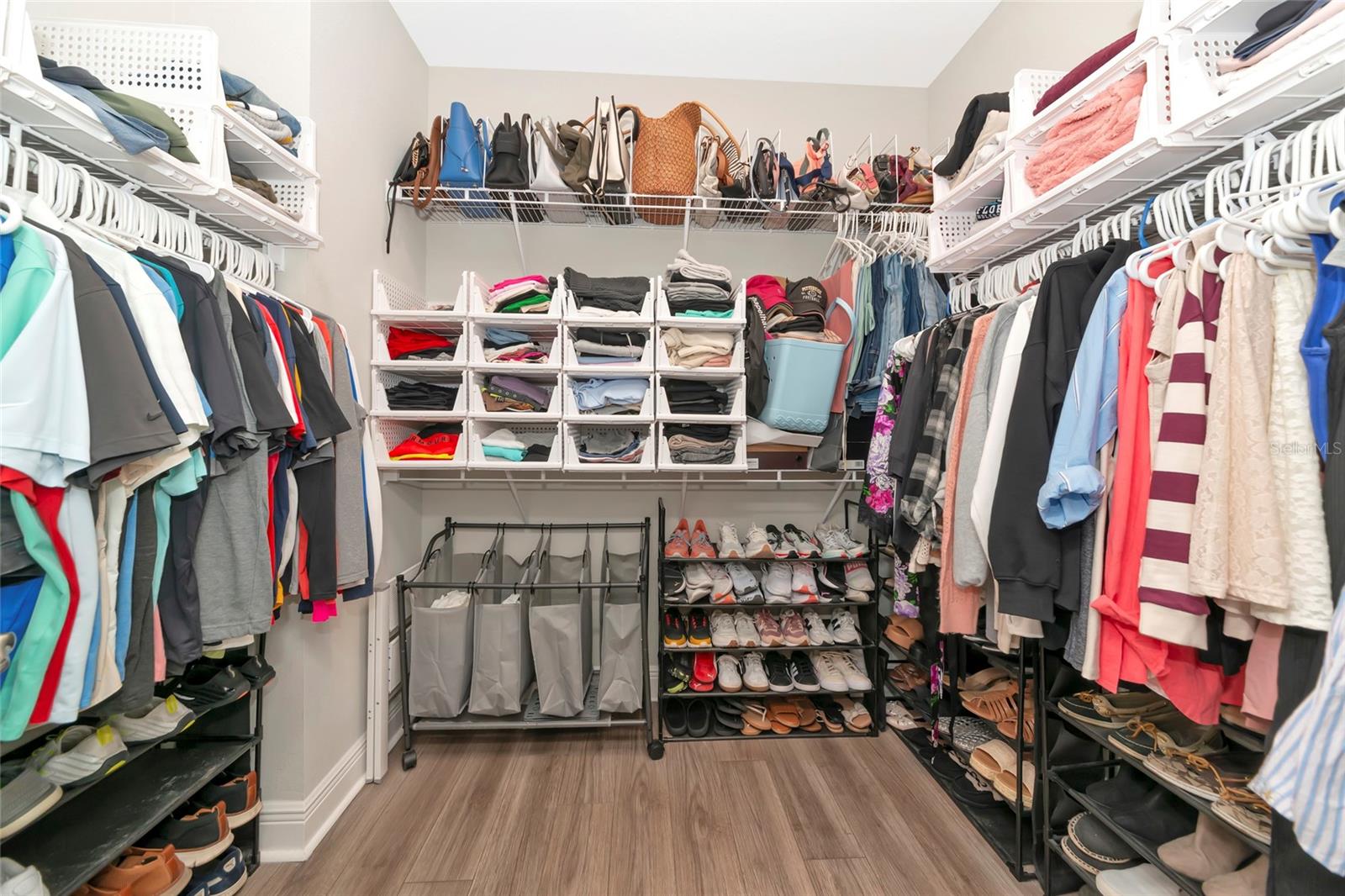 VILLAGES OF GLEN CREEK PH 1B - Residential