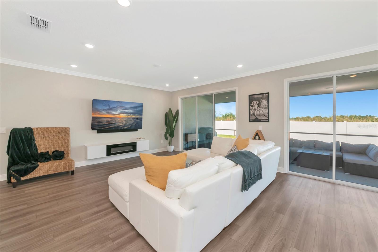 VILLAGES OF GLEN CREEK PH 1B - Residential