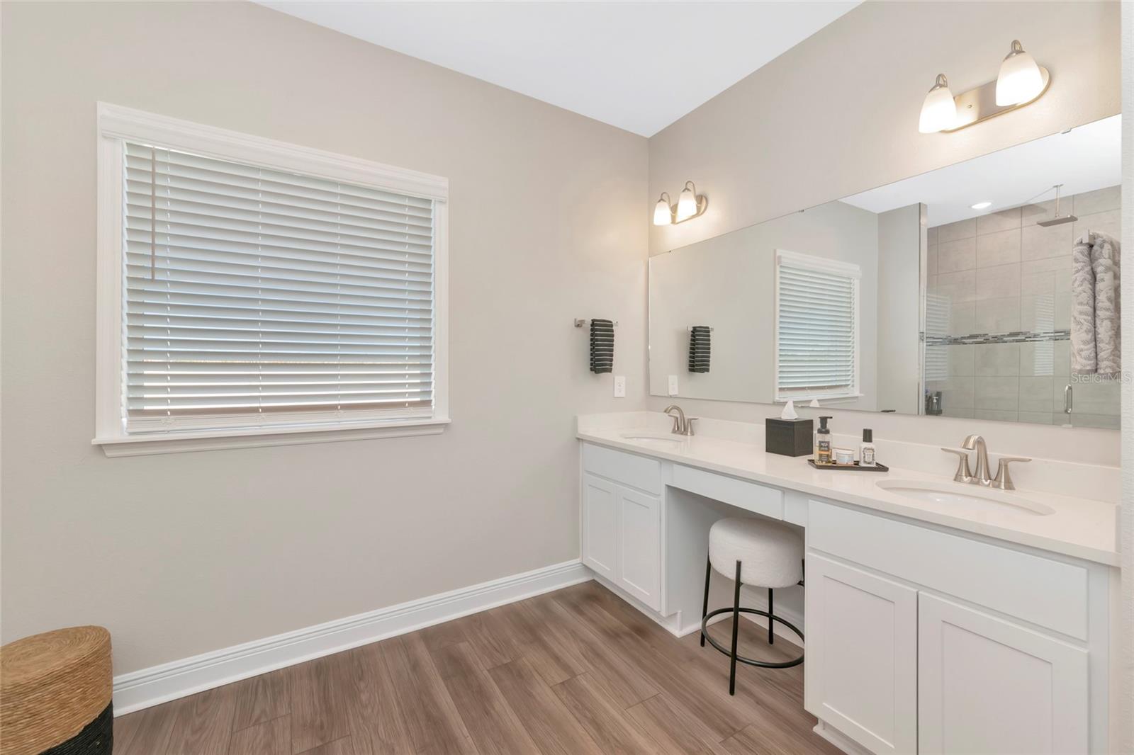 VILLAGES OF GLEN CREEK PH 1B - Residential