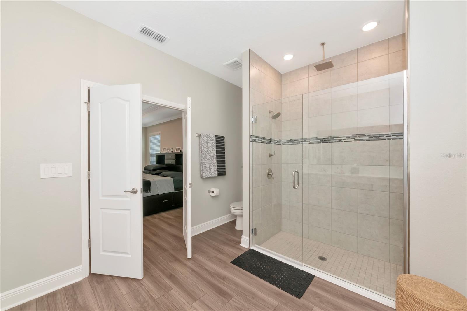 VILLAGES OF GLEN CREEK PH 1B - Residential