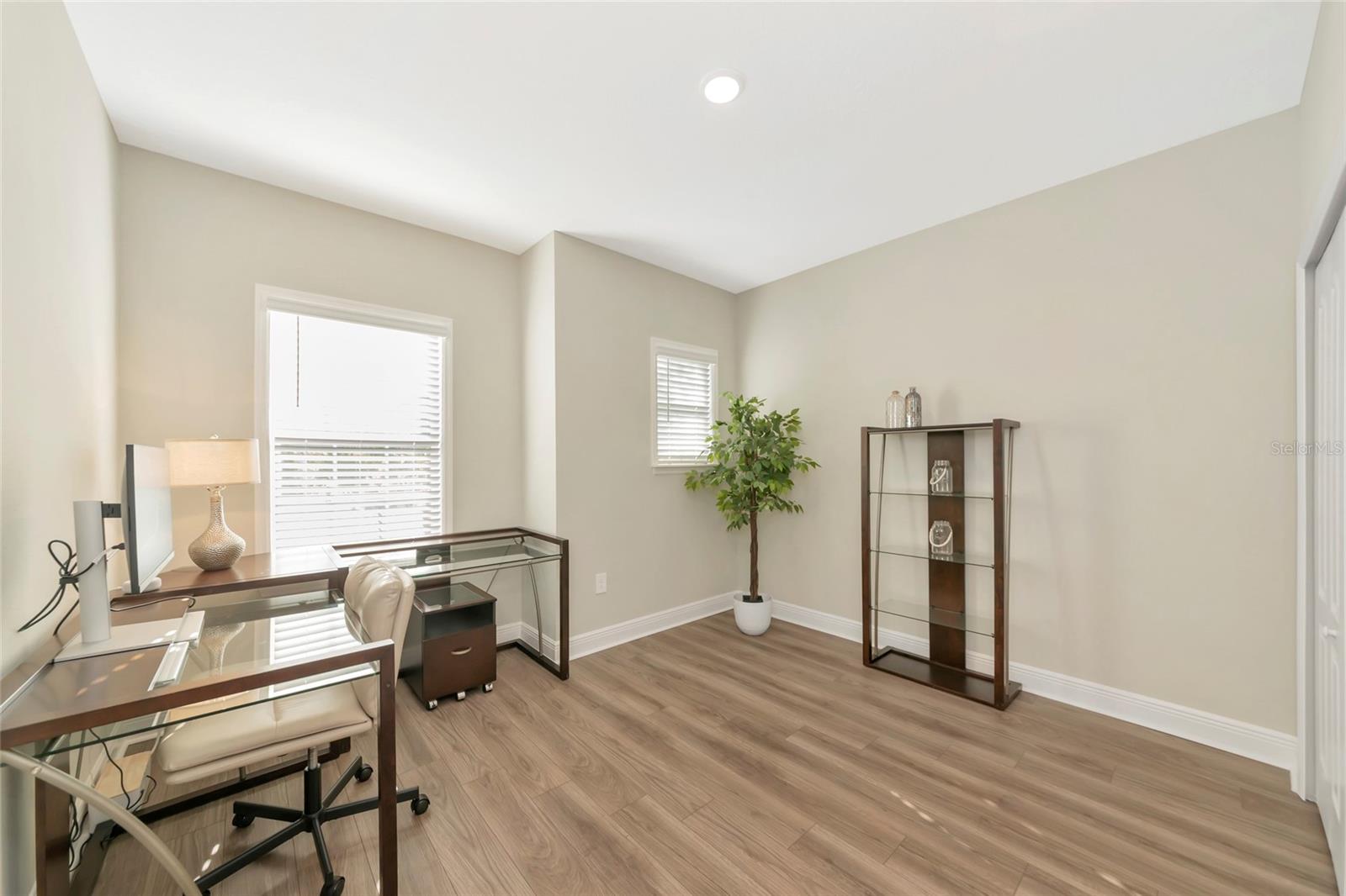 VILLAGES OF GLEN CREEK PH 1B - Residential