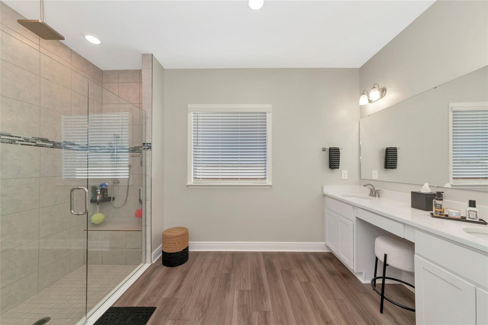 VILLAGES OF GLEN CREEK PH 1B - Residential