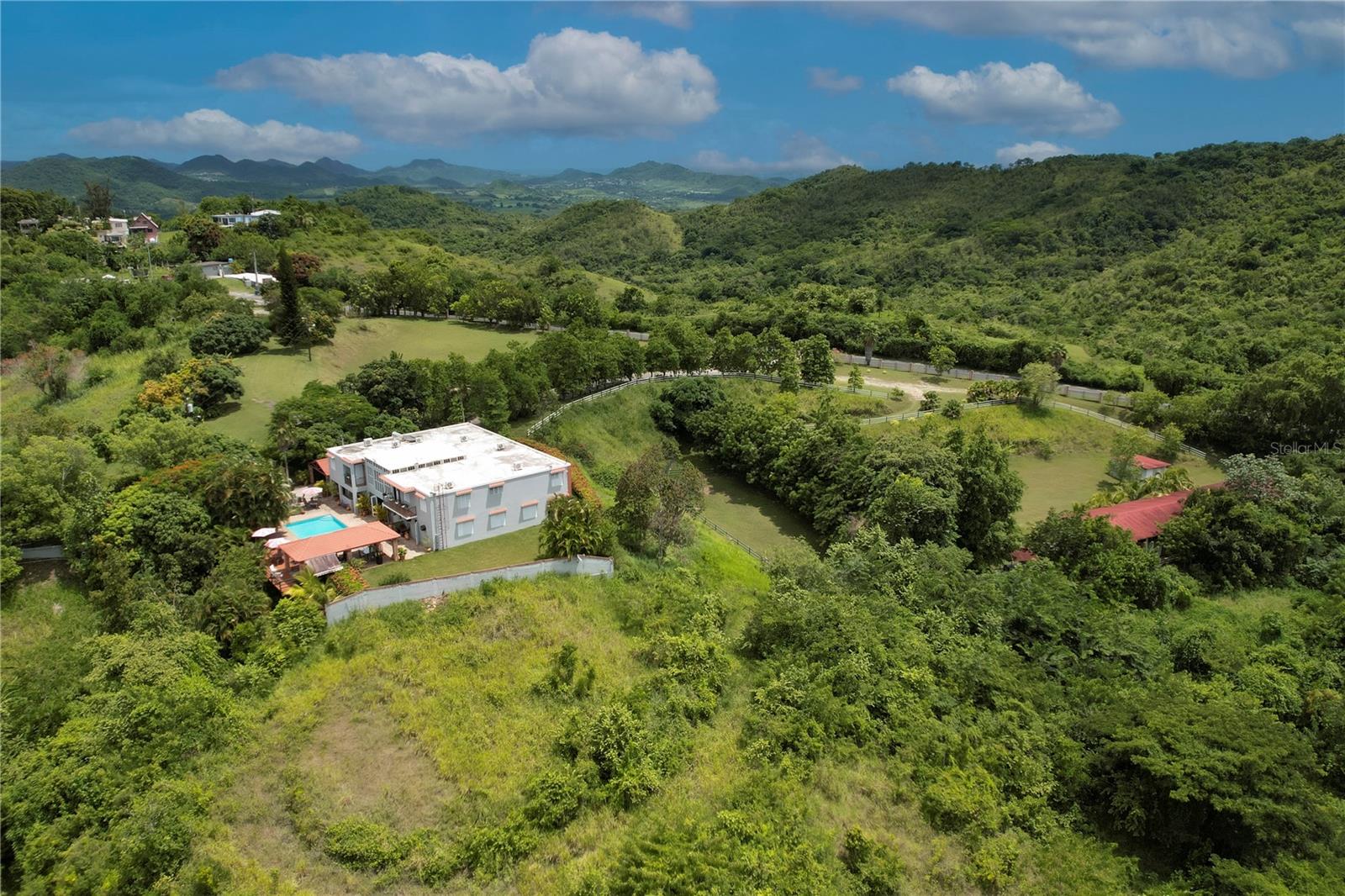 HACIENDA DON PEDRO - Residential