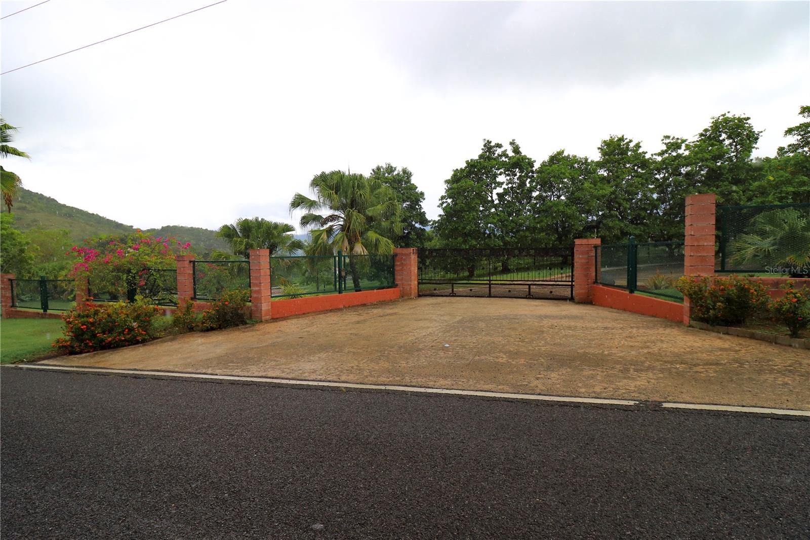 HACIENDA DON PEDRO - Residential