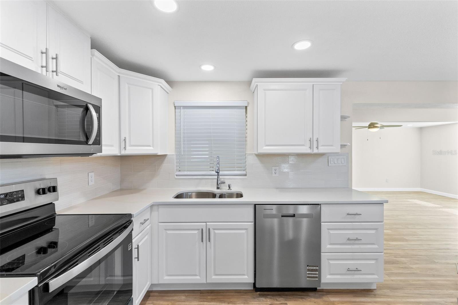 LAKEWOOD HILLS REP - Residential