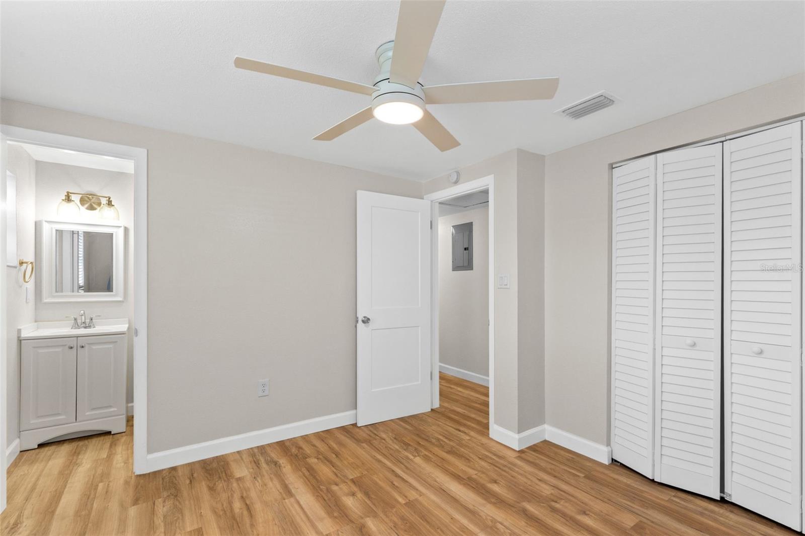 LAKEWOOD HILLS REP - Residential