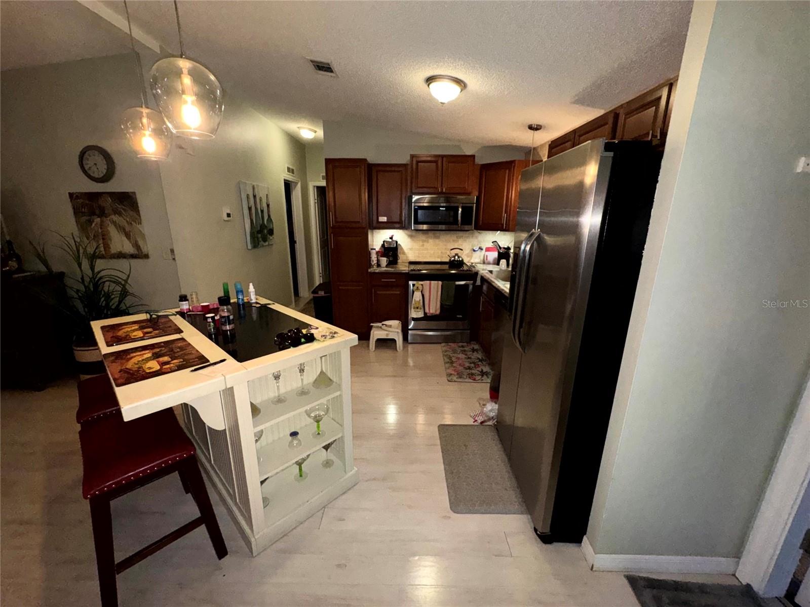 LADY LAKE ORANGE BLOSSOM GARDENS UNIT 09 - Residential