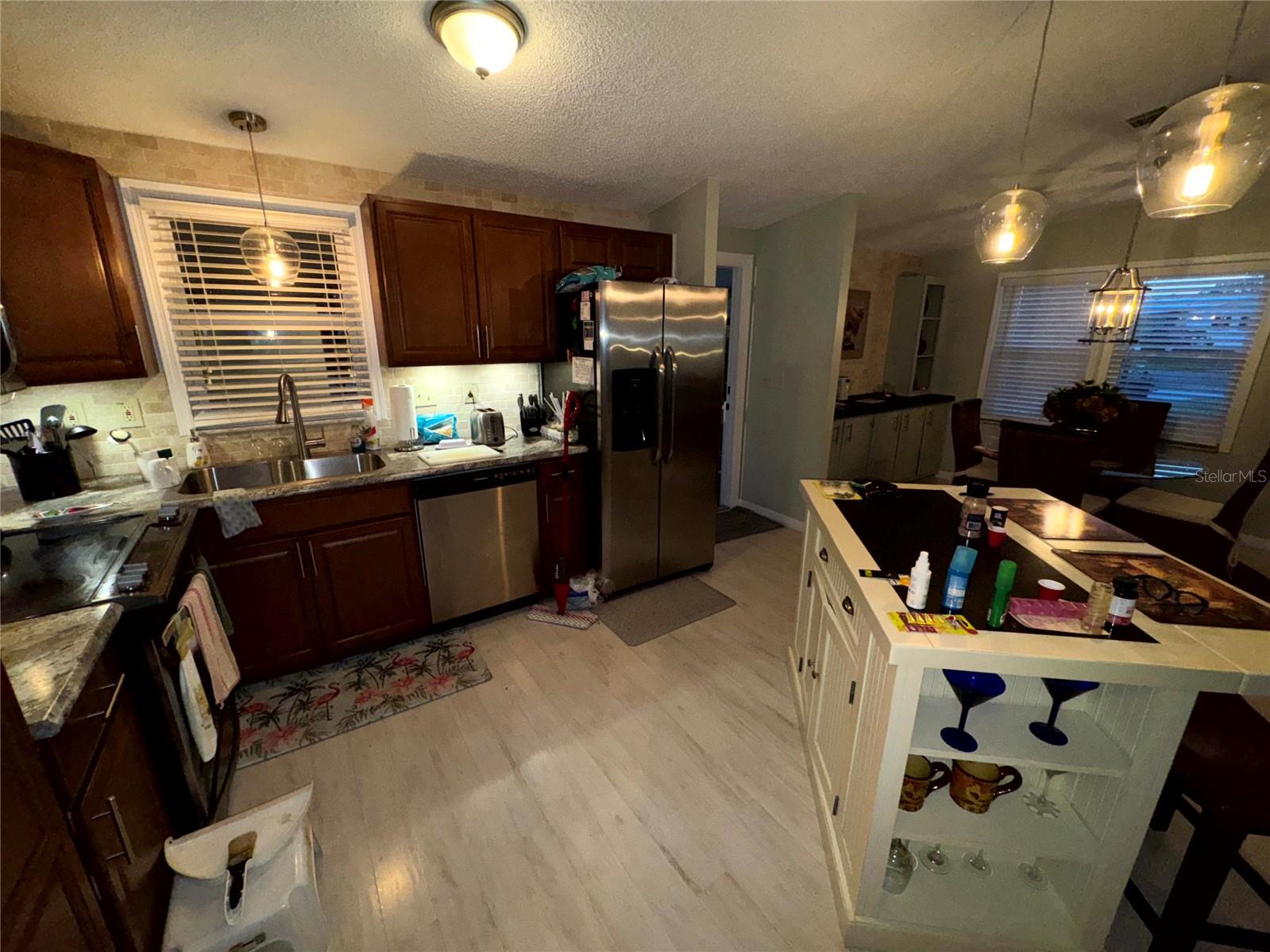 LADY LAKE ORANGE BLOSSOM GARDENS UNIT 09 - Residential