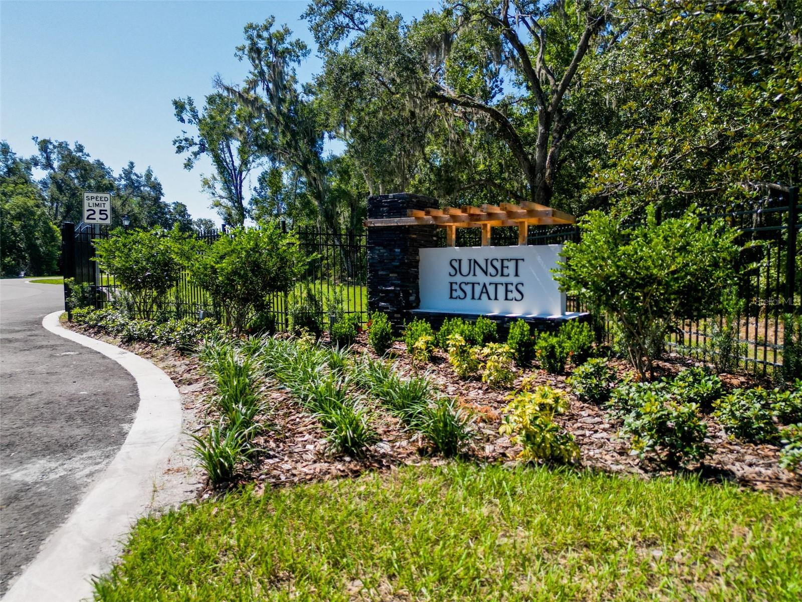 SUNSET ESTATES - Residential
