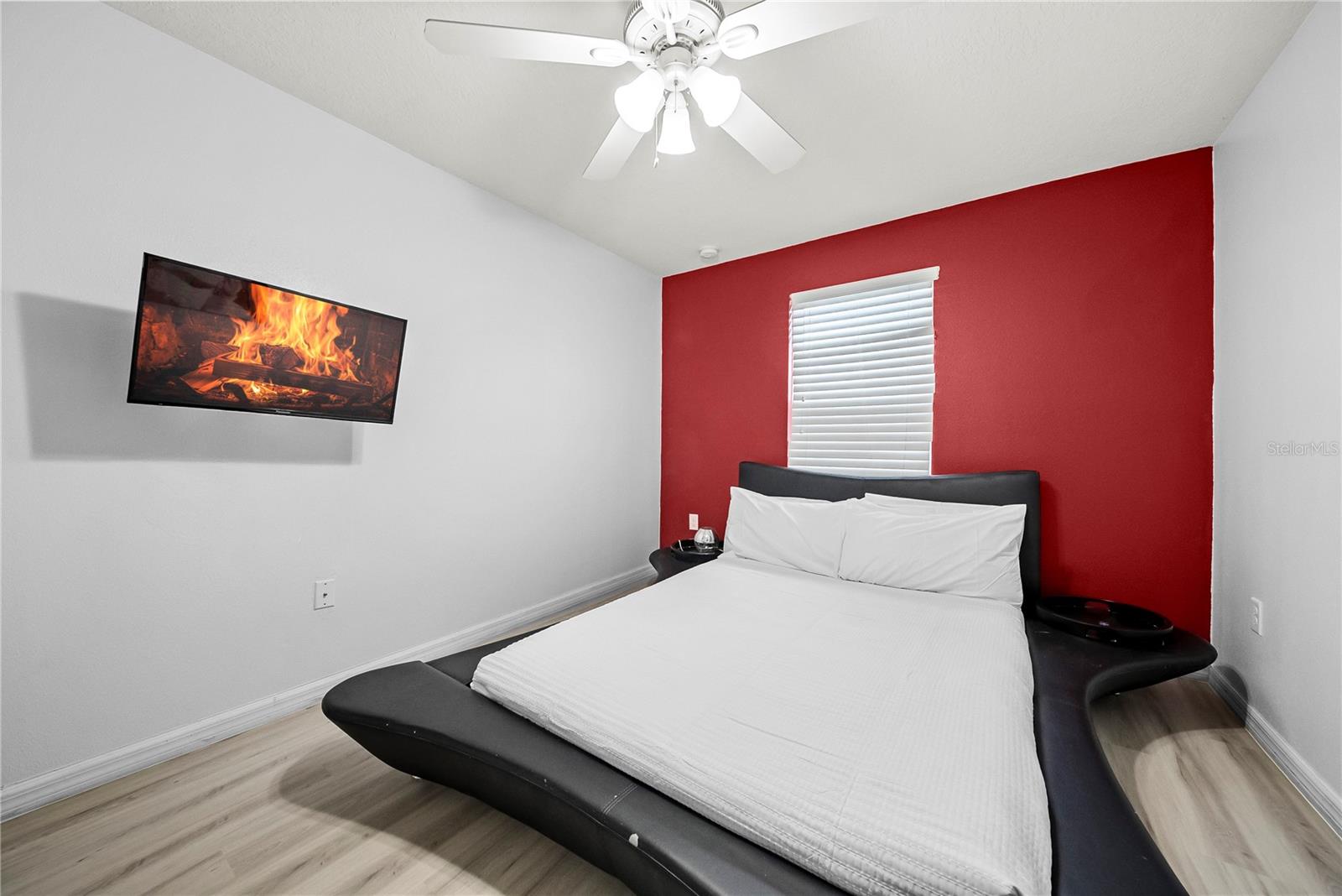 CRYSTAL COVE RESORT - Residential