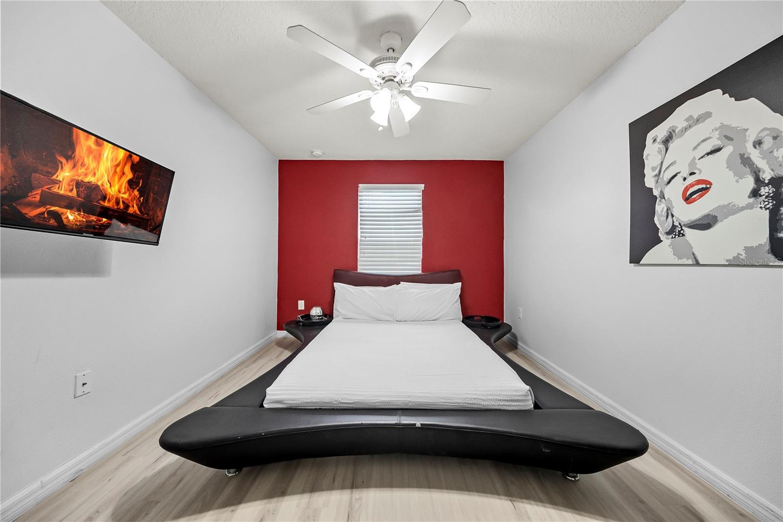 CRYSTAL COVE RESORT - Residential