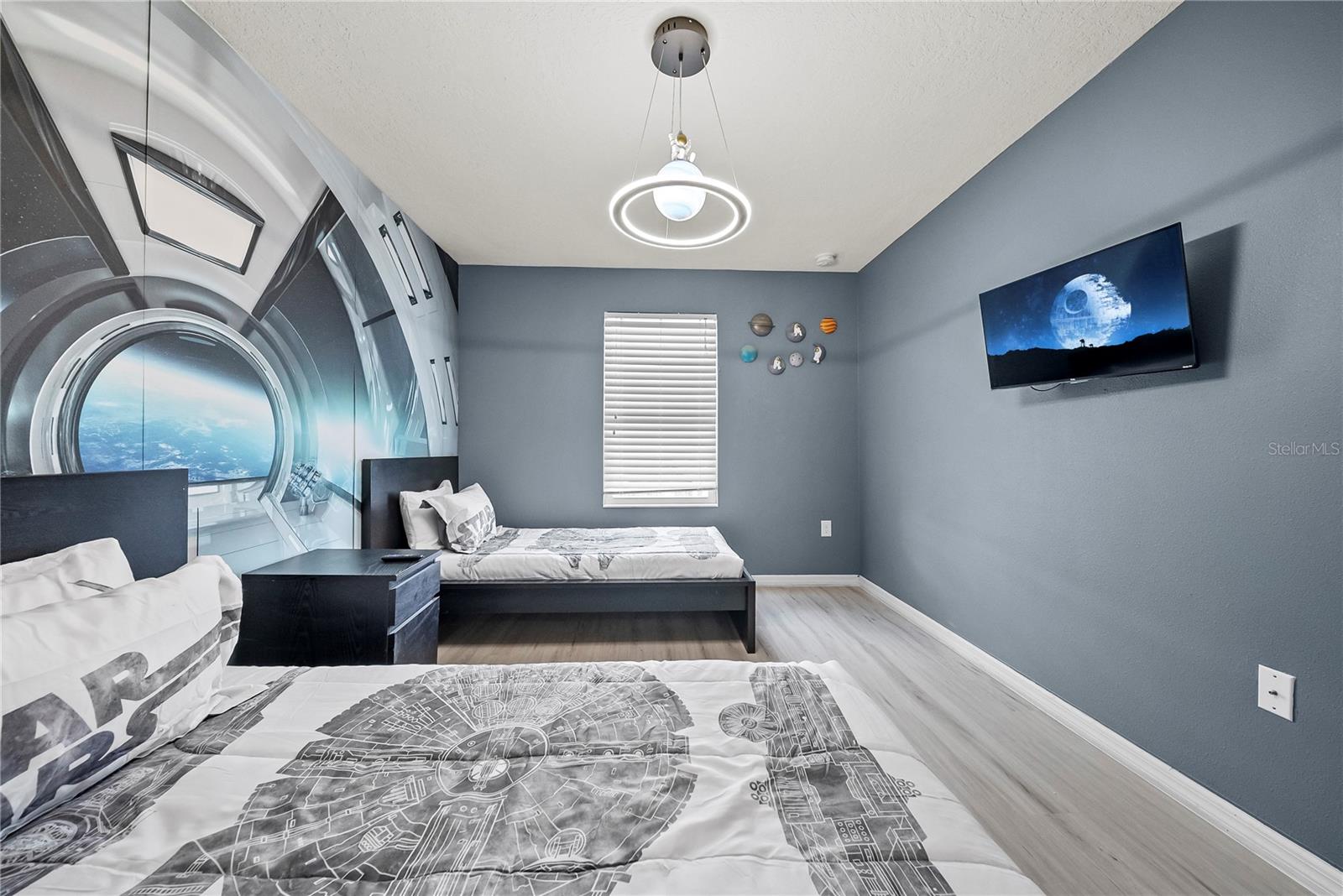 CRYSTAL COVE RESORT - Residential