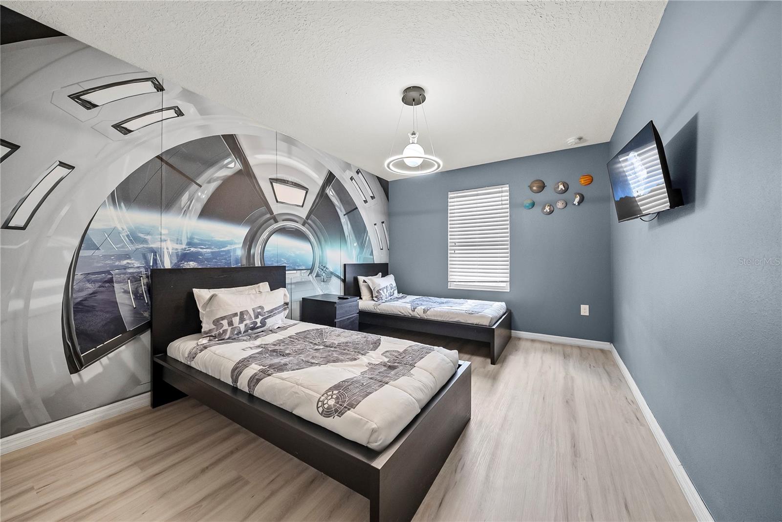 CRYSTAL COVE RESORT - Residential