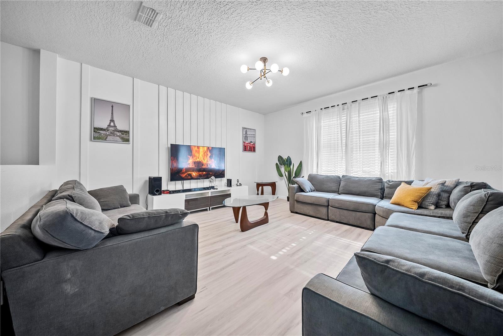 CRYSTAL COVE RESORT - Residential