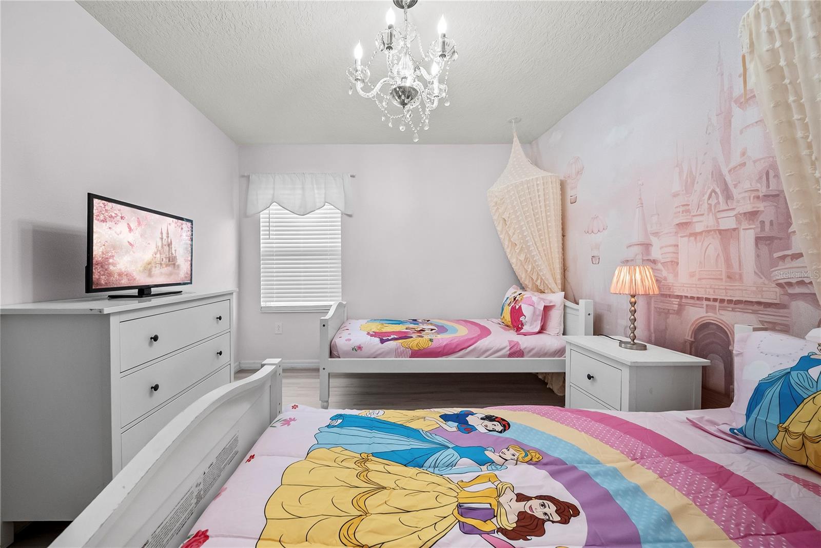 CRYSTAL COVE RESORT - Residential