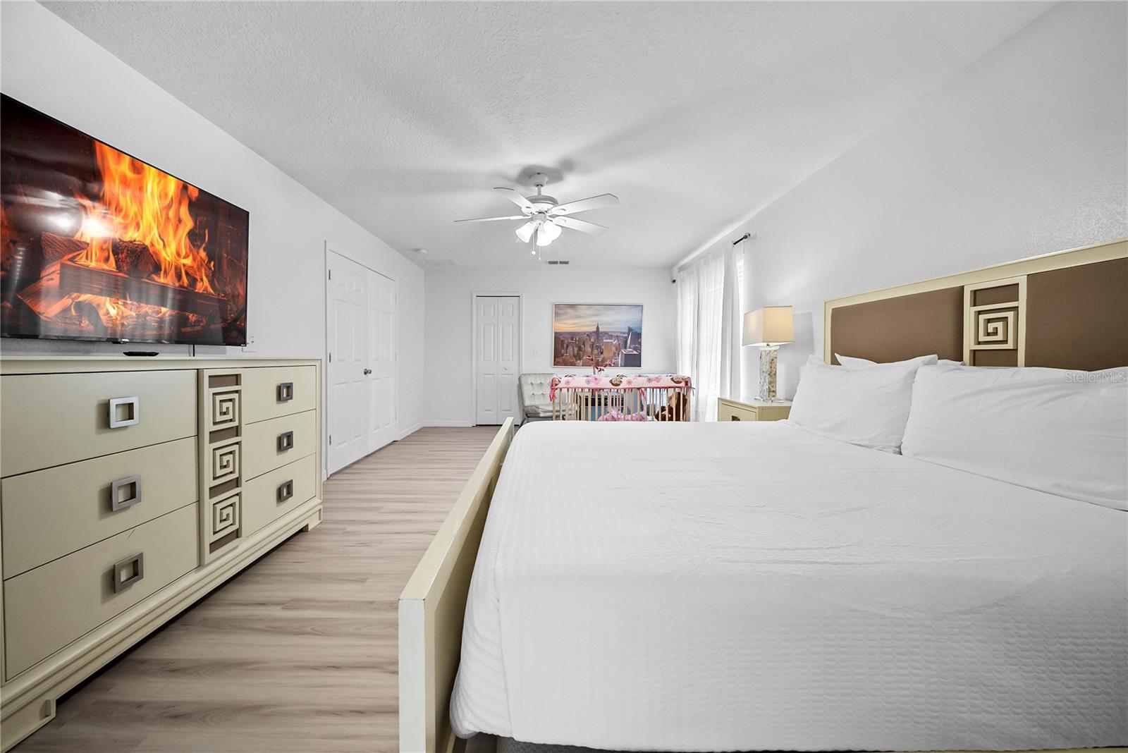 CRYSTAL COVE RESORT - Residential