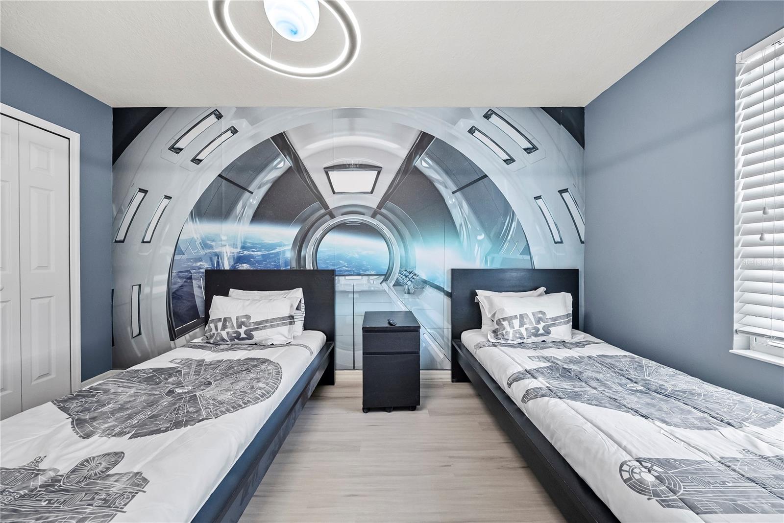 CRYSTAL COVE RESORT - Residential