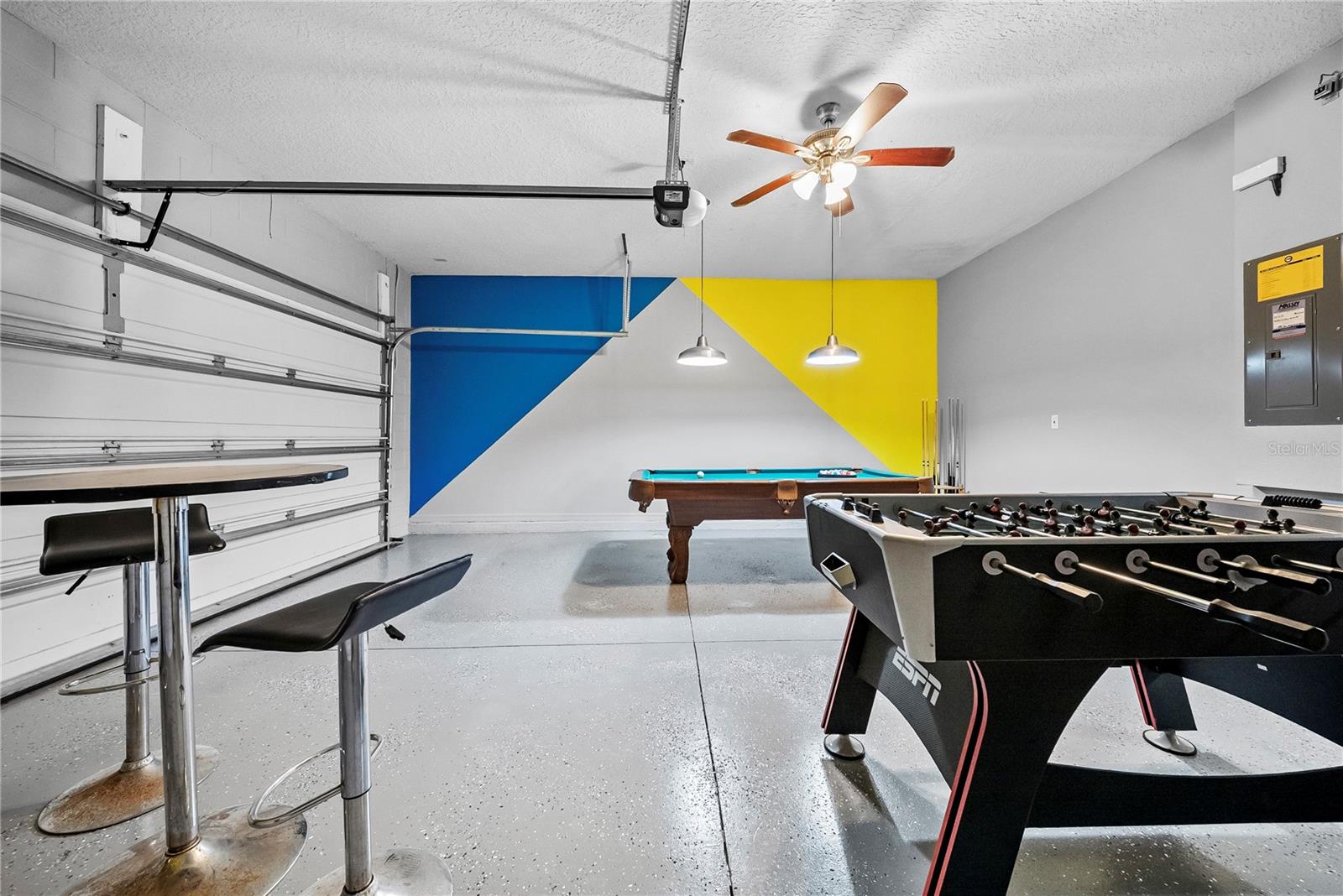 CRYSTAL COVE RESORT - Residential