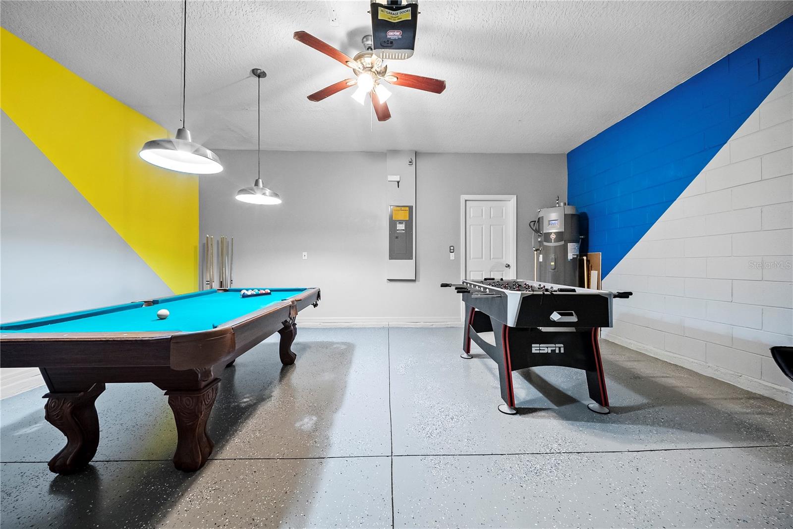 CRYSTAL COVE RESORT - Residential