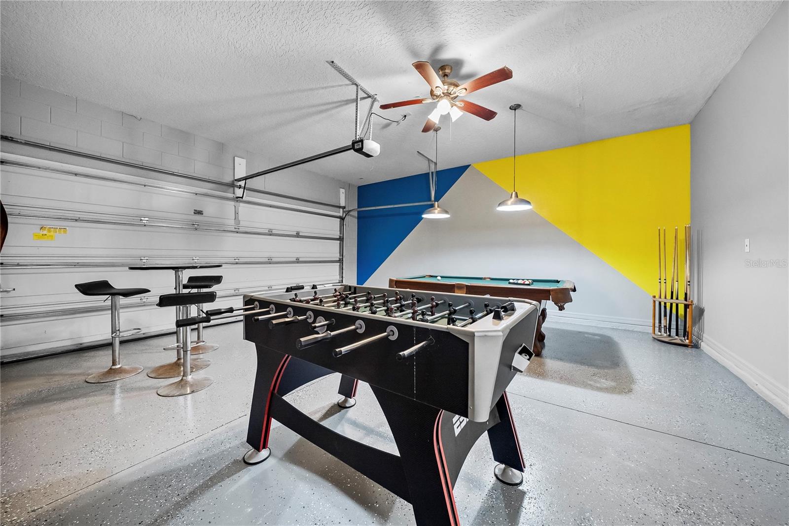 CRYSTAL COVE RESORT - Residential