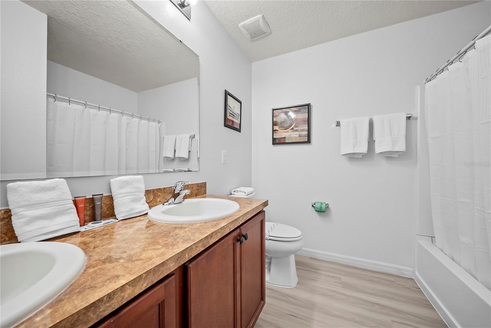 CRYSTAL COVE RESORT - Residential