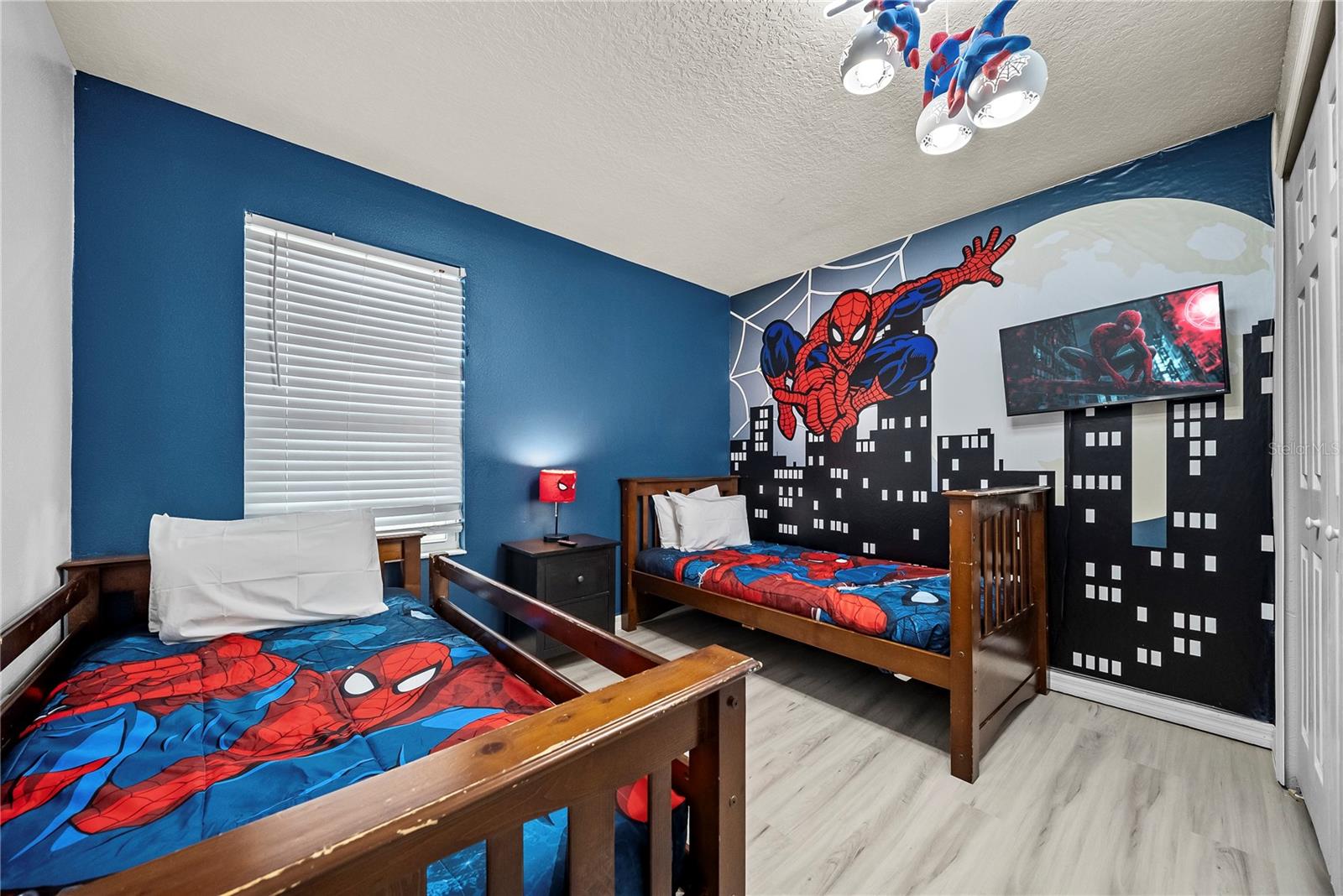 CRYSTAL COVE RESORT - Residential