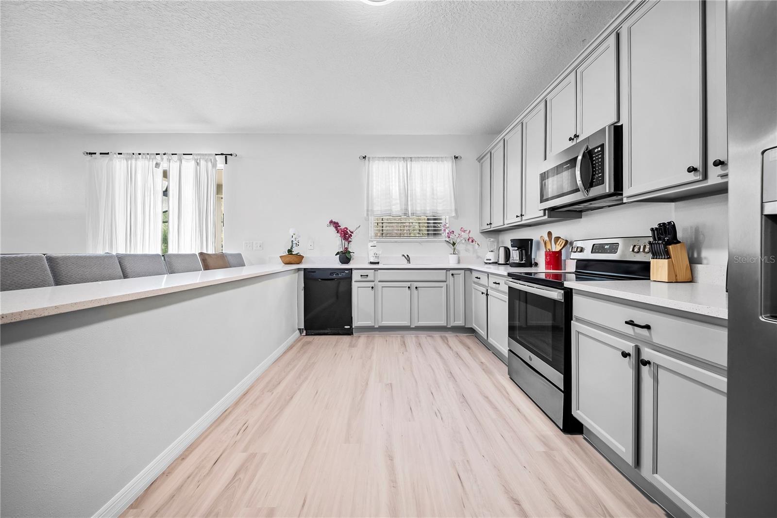 CRYSTAL COVE RESORT - Residential