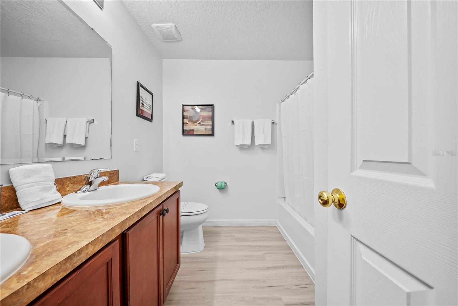 CRYSTAL COVE RESORT - Residential