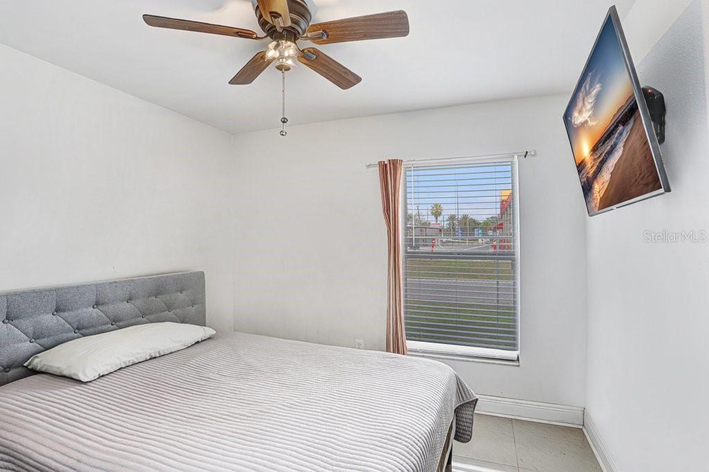 HAGIN LAKE BEACH - Residential