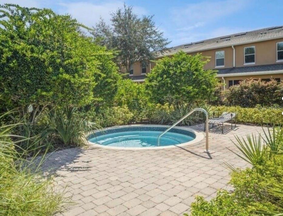 TOWNS LEGACY PARK - Residential Lease