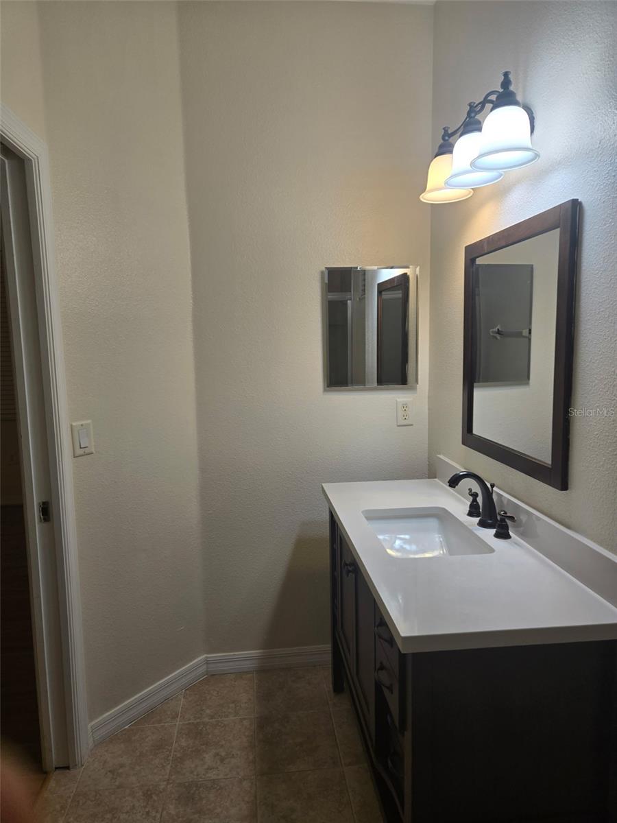 TOWNS LEGACY PARK - Residential Lease