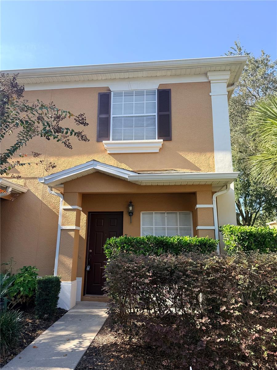 TOWNS LEGACY PARK - Residential Lease