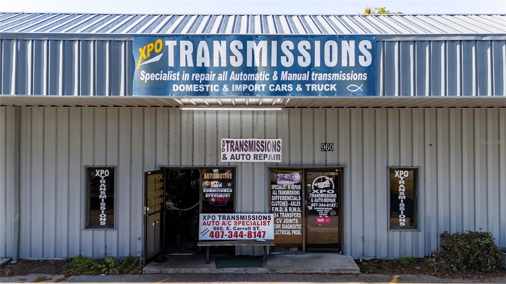 Photo of 960 E Carroll Street, Kissimmee, FL 34744 (MLS # S5148250)