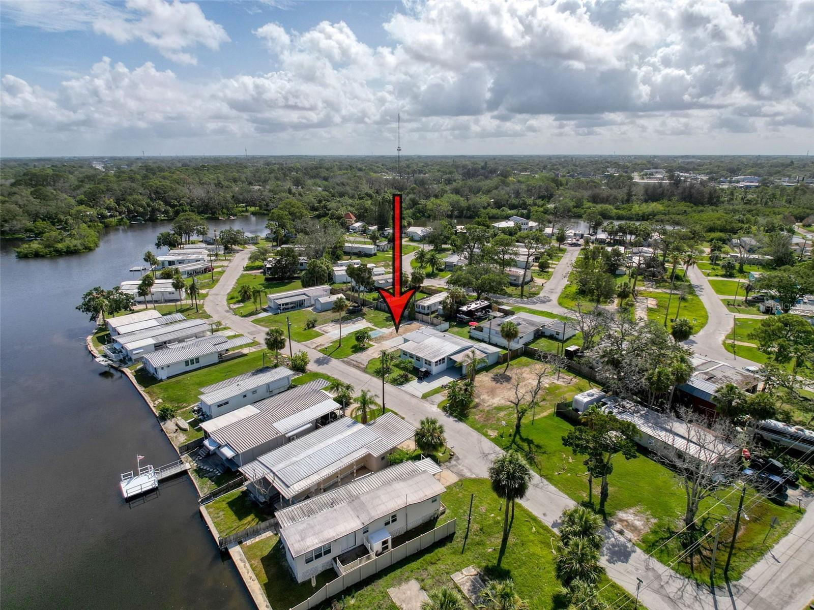 EDGEWATER GARDENS - Land