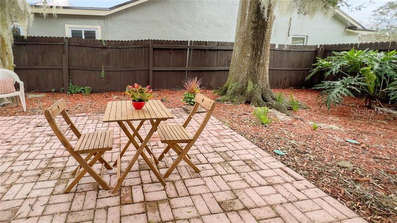 WEDGEWOOD TENNIS VILLAS - Residential Lease