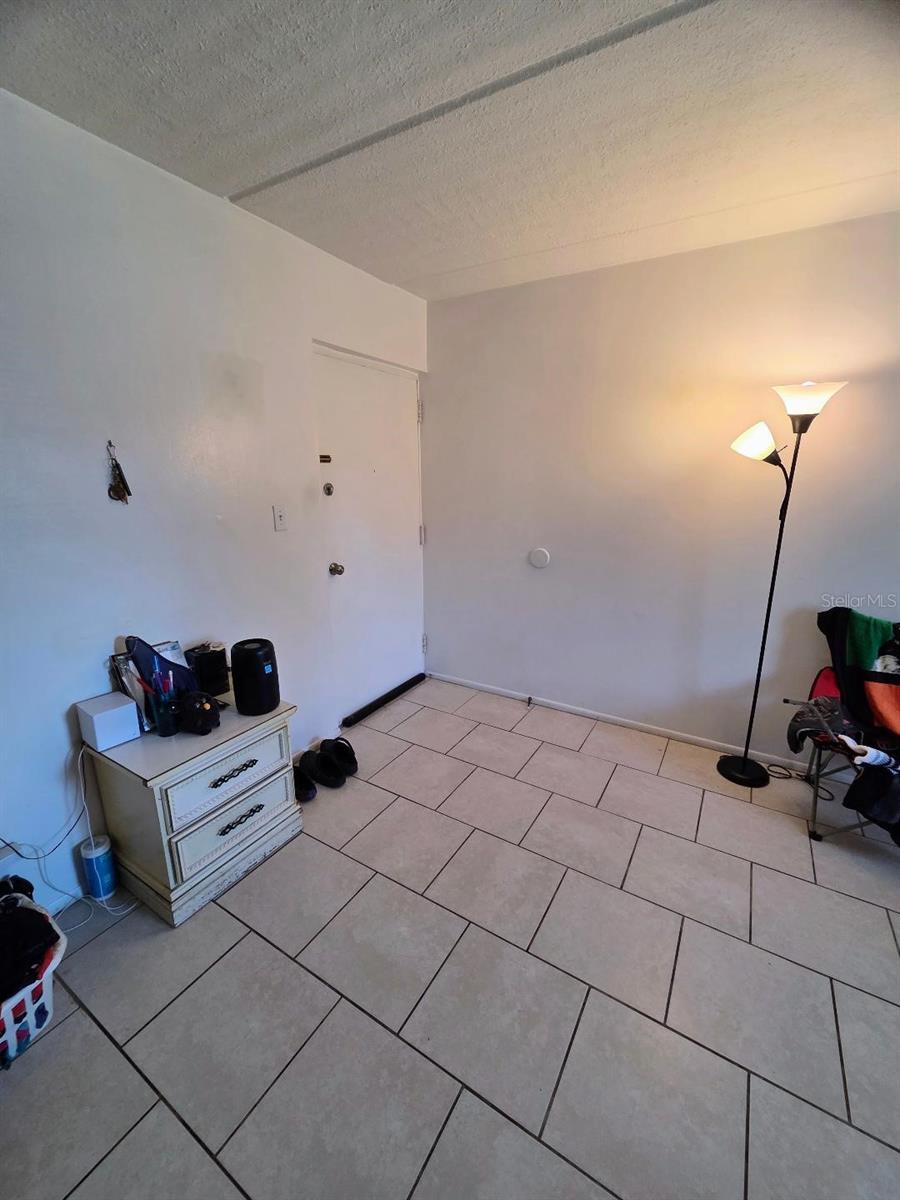 JAMESTOWN CONDO - Residential