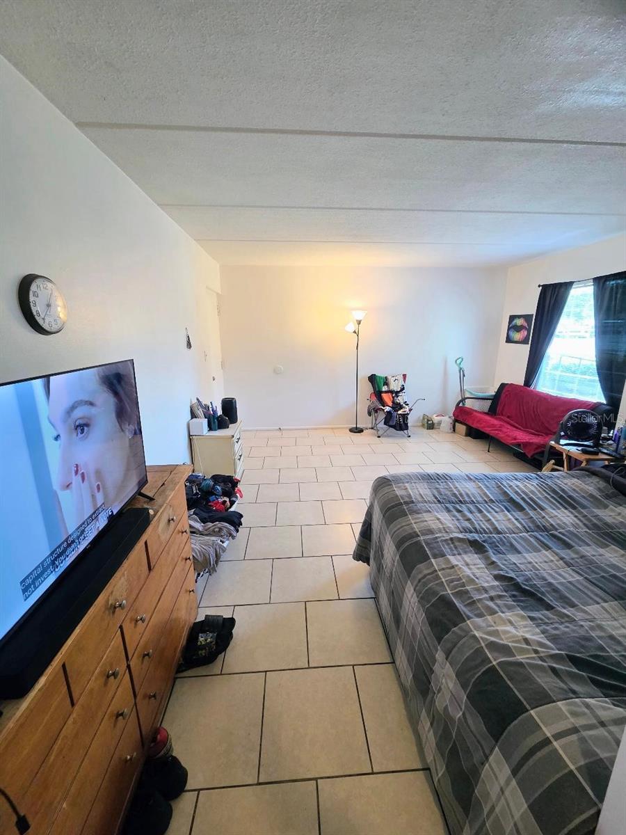 JAMESTOWN CONDO - Residential