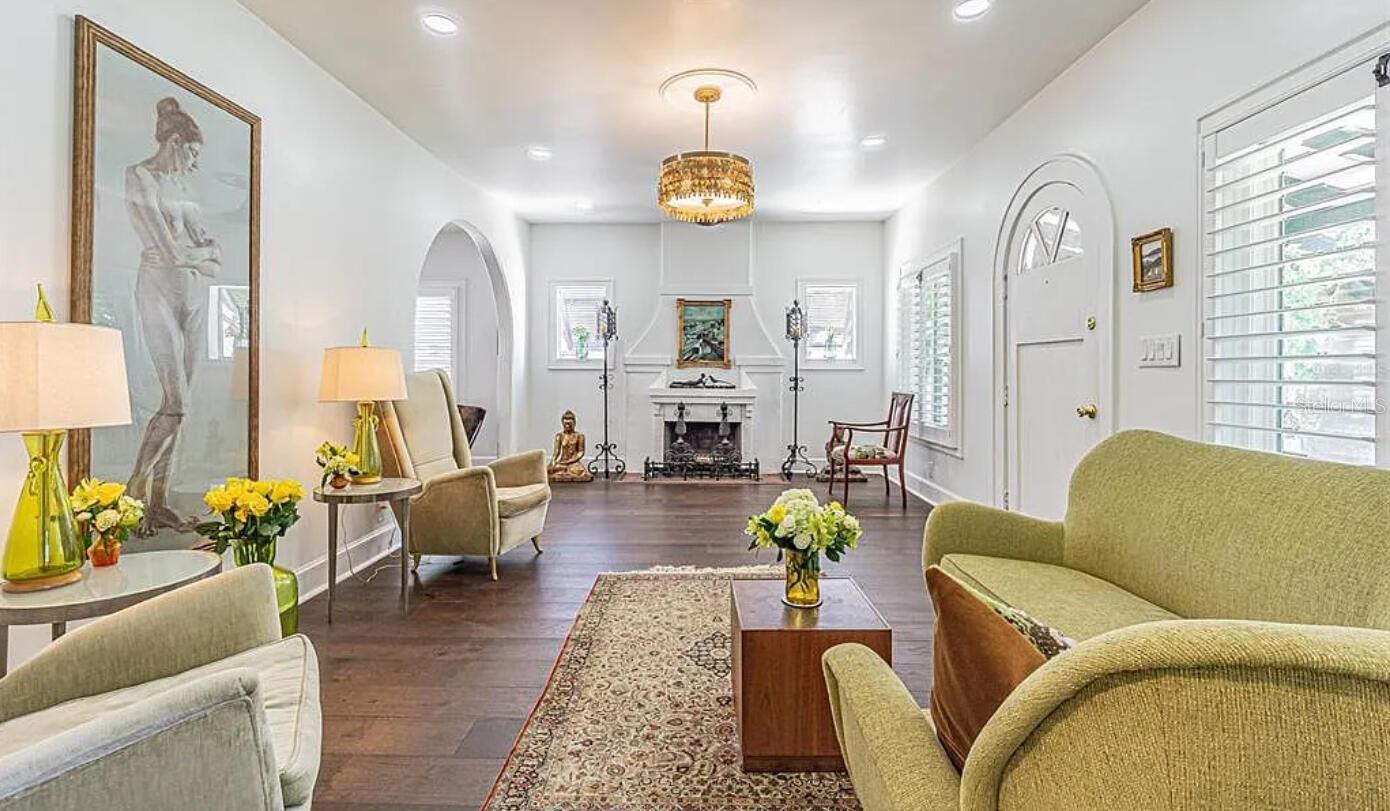 COUNTRY CLUB ADD - Residential