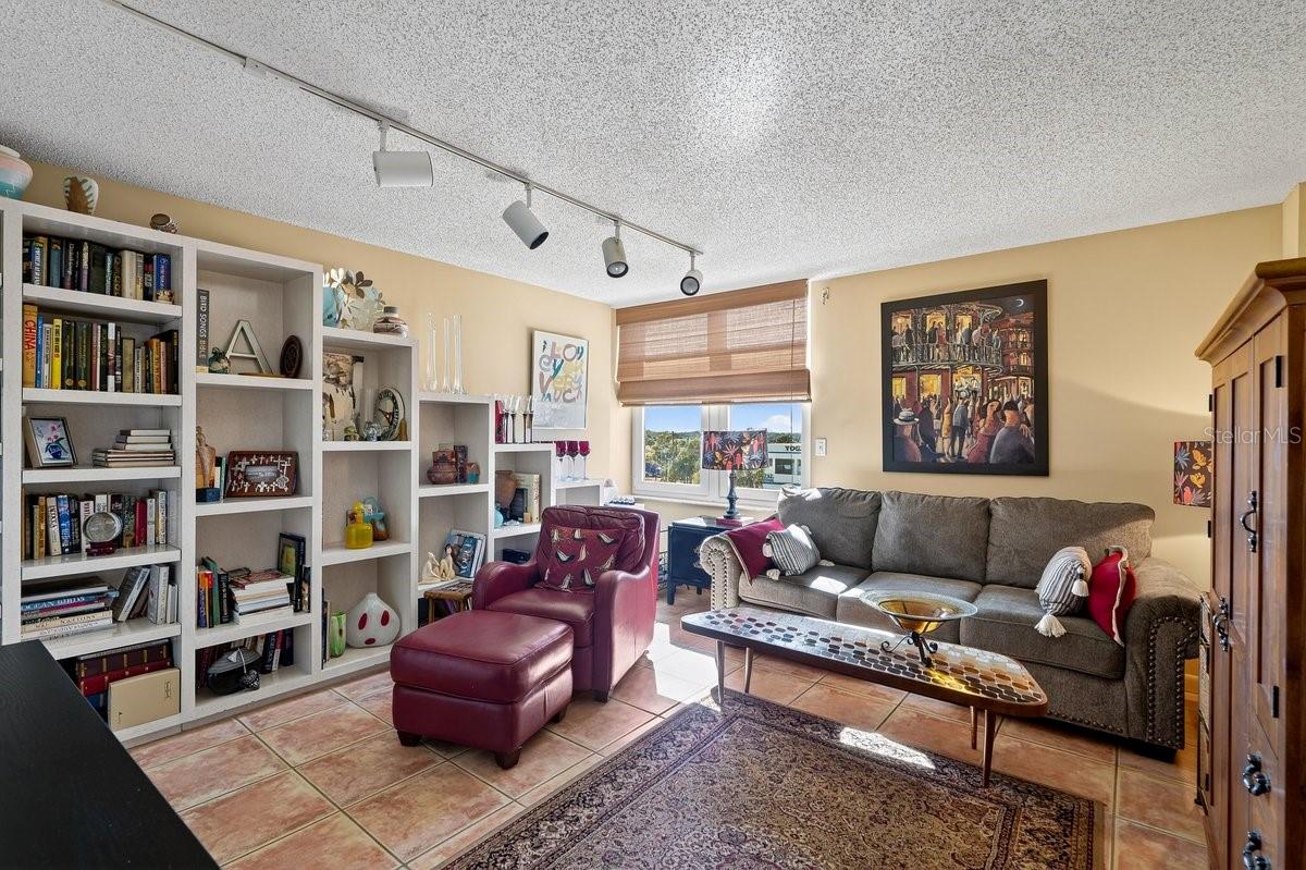 TIDESFALL CONDO - Residential