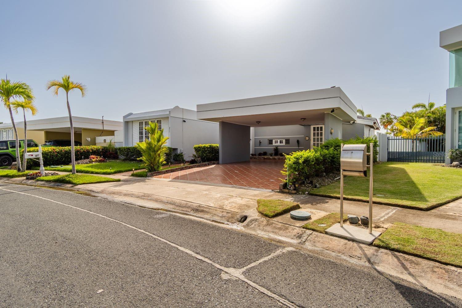 PASEO REAL - Residential