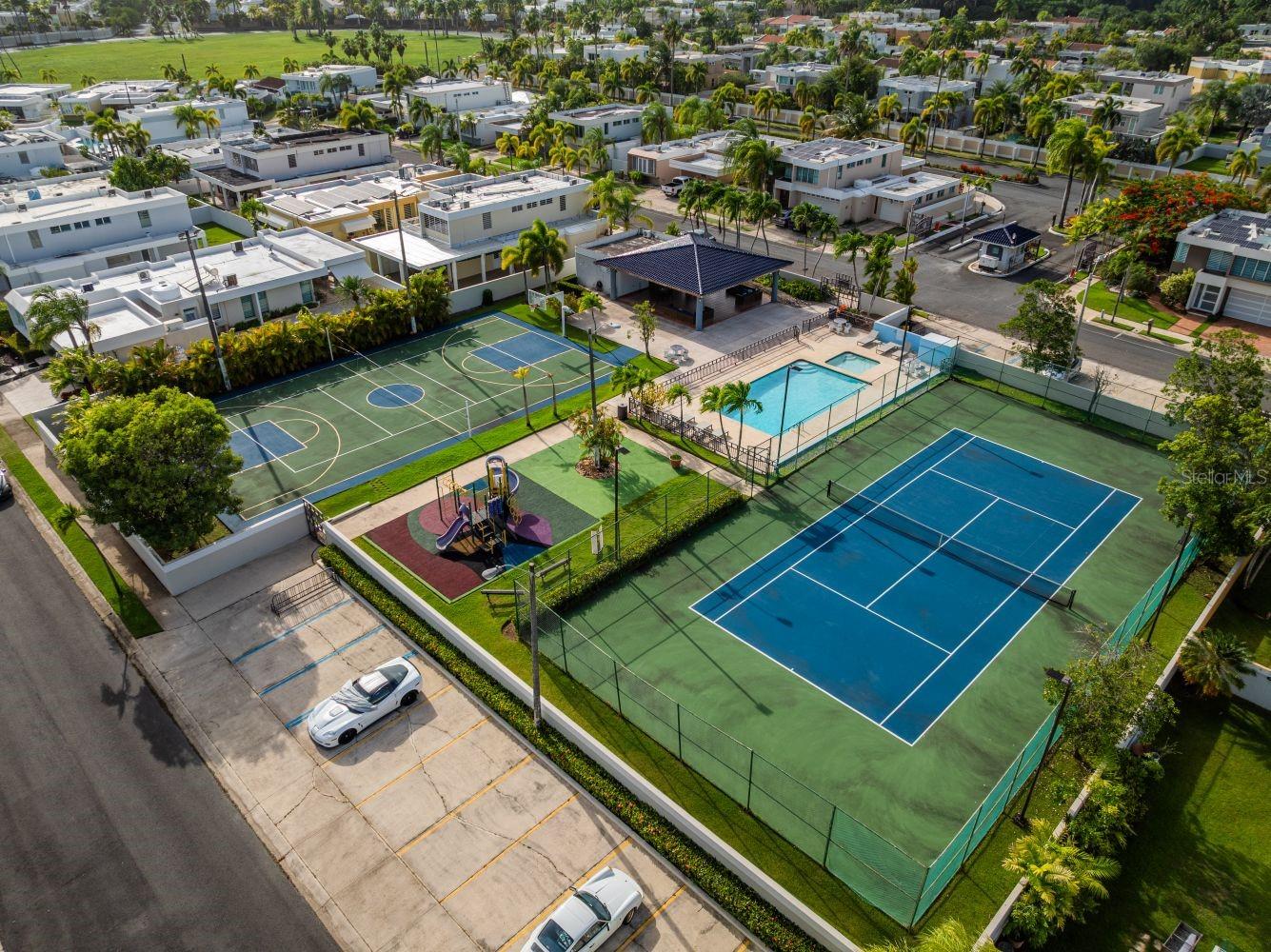 PASEO REAL - Residential