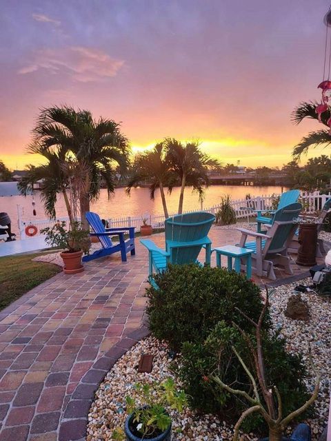 A home in PORT CHARLOTTE