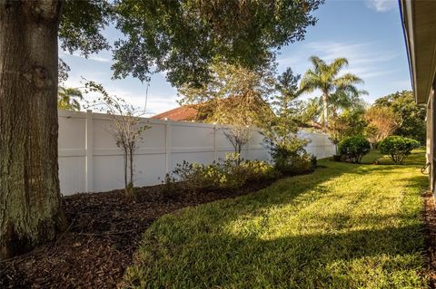 A home in LAKELAND